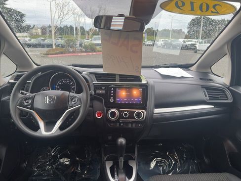 Used 2019 Honda Fit EX image 16