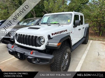 Used 2025 Jeep Gladiator Mojave w/ Convenience Group