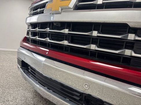 Used 2022 Chevrolet Silverado 1500 LTZ w/ LTZ Premium Package image 22