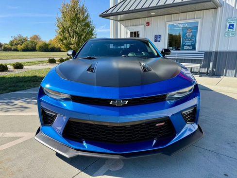Used 2017 Chevrolet Camaro SS image 3