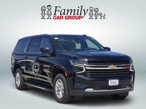 Used 2021 Chevrolet Suburban LT AWD/4WD image 2