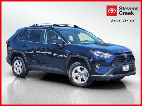 Certified 2021 Toyota RAV4 XLE w/ Convenience Package AWD/4WD image 1