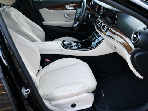 Used 2017 Mercedes-Benz E 300 image 27