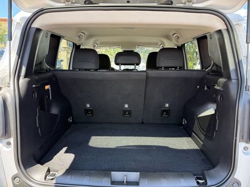 Used 2020 Jeep Renegade Latitude AWD/4WD image 19
