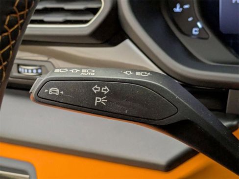 Used 2024 Lamborghini Urus S image 27