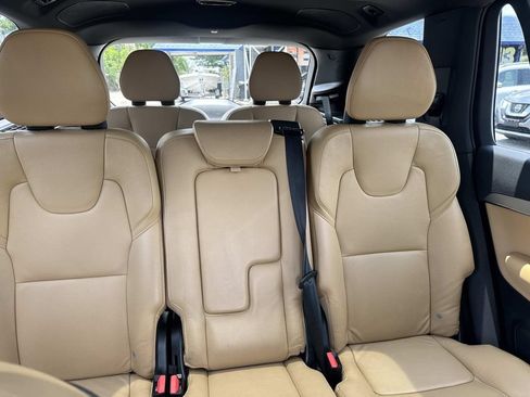 Used 2017 Volvo XC90 T6 Momentum w/ Vision Package AWD/4WD image 11