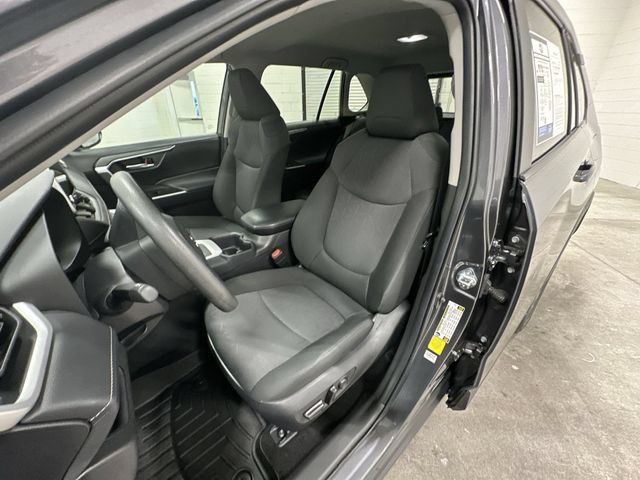 Used 2025 Toyota RAV4 XLE FWD image 13