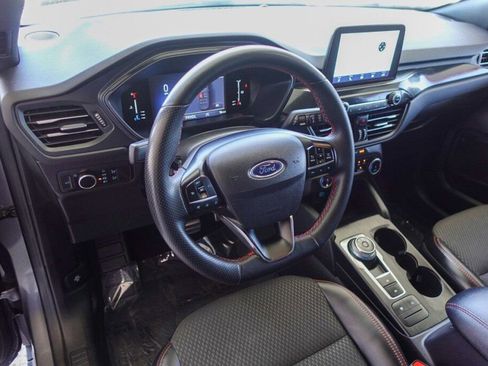 Used 2023 Ford Escape ST-Line image 10