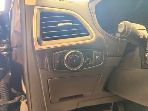 Used 2024 Ford Edge SEL AWD/4WD image 12