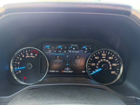 Used 2015 Ford F150 Lariat w/ Equipment Group 502A Luxury image 16