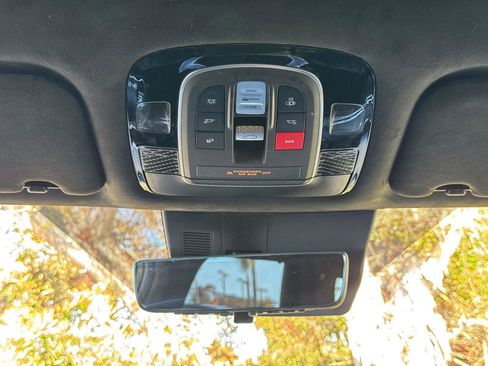 Used 2023 Hyundai Palisade Calligraphy image 24