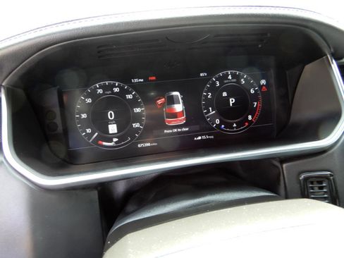 Used 2018 Land Rover Range Rover HSE image 21