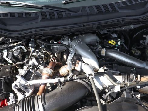 Used 2021 Ford F350 Lariat image 12