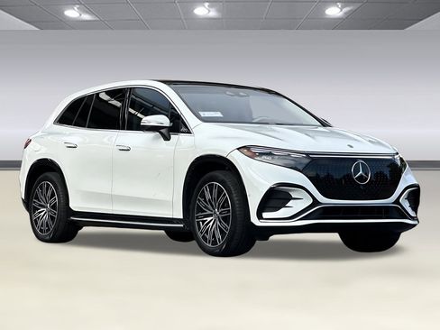 Certified 2023 Mercedes-Benz EQS 580 4MATIC SUV image 5