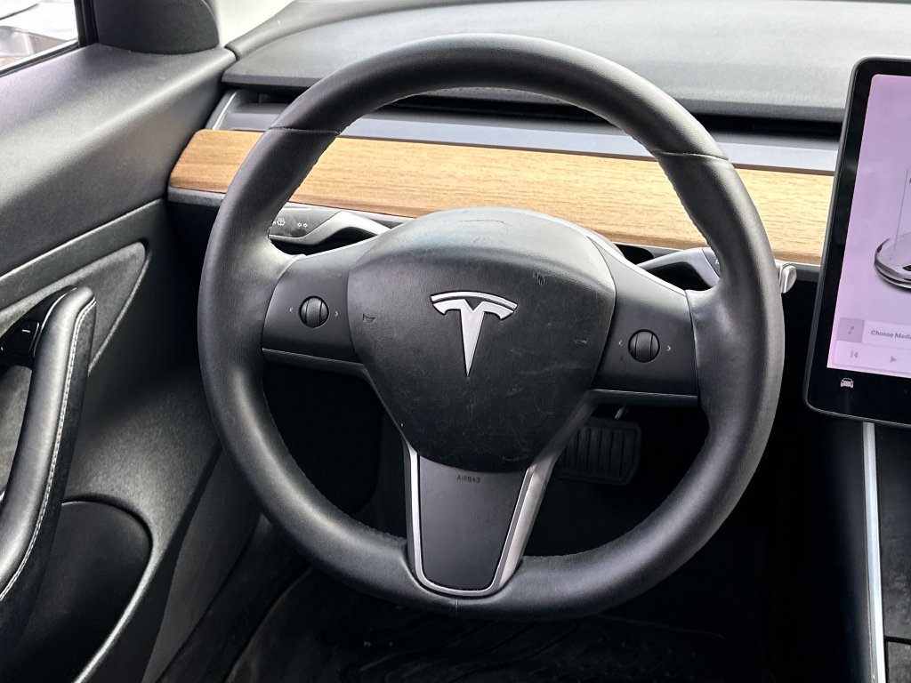 Used 2020 Tesla Model 3 RWD image 17