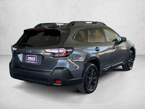 Used 2025 Subaru Outback Onyx Edition AWD/4WD image 6