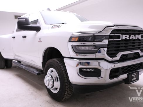 New 2026 RAM 3500 Tradesman image 7