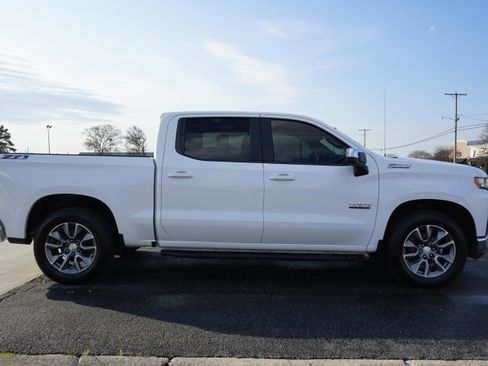 Used 2020 Chevrolet Silverado 1500 LT w/ Texas Edition image 6