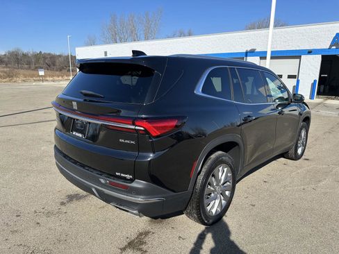 Used 2025 Buick Enclave Preferred image 9