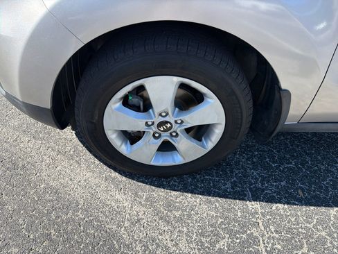 Used 2018 Kia Soul Base w/ Convenience Package image 11