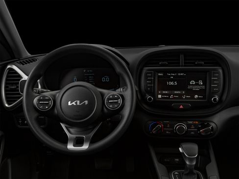 Used 2025 Kia Soul LX w/ LX Technology Package FWD image 34