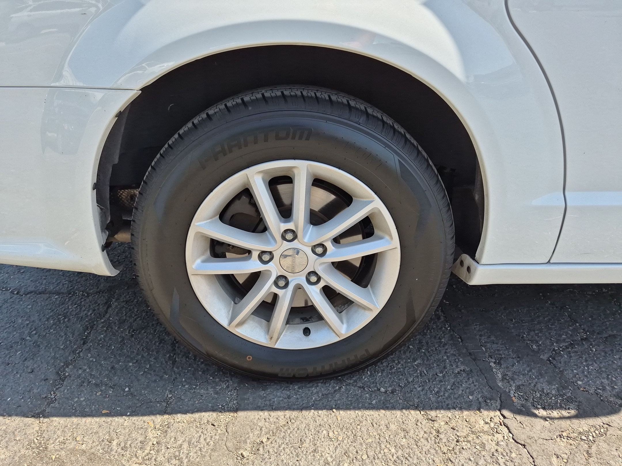 Used 2019 Dodge Grand Caravan SXT FWD image 14