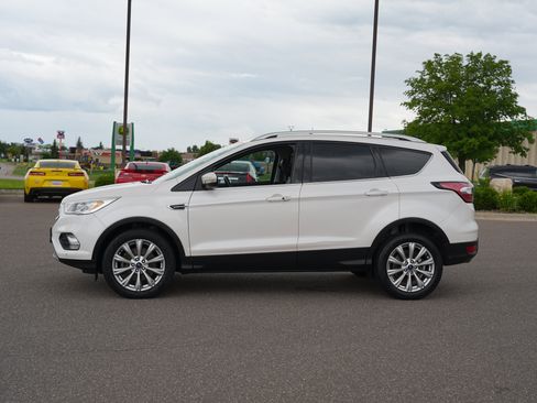 Used 2018 Ford Escape Titanium AWD/4WD image 6