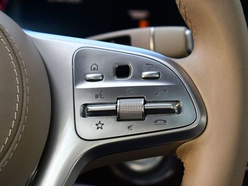 Used 2018 Mercedes-Benz S 560 4MATIC Sedan image 31