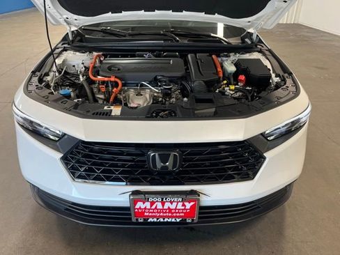Used 2025 Honda Accord Sport image 9