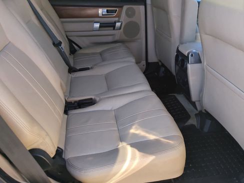 Used 2016 Land Rover LR4 HSE image 21