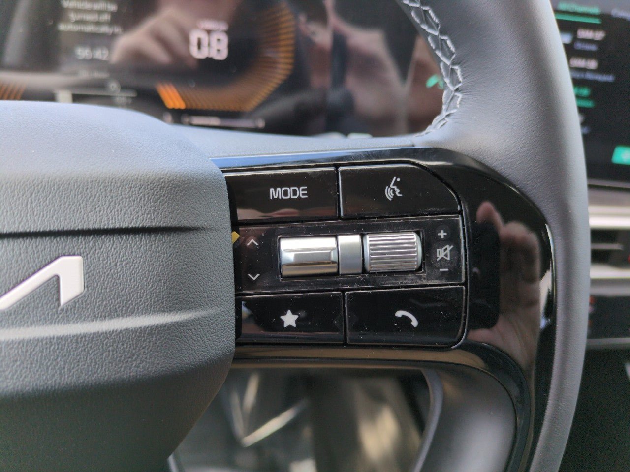 New 2026 Kia Sorento LX FWD image 20