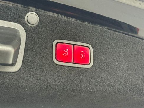 Used 2016 Mercedes-Benz S 550 Sedan image 47