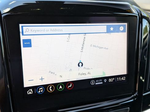 Used 2023 Chevrolet Traverse Premier FWD image 24