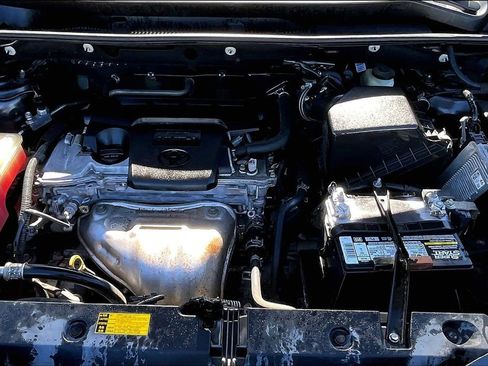 Used 2015 Toyota RAV4 XLE image 9