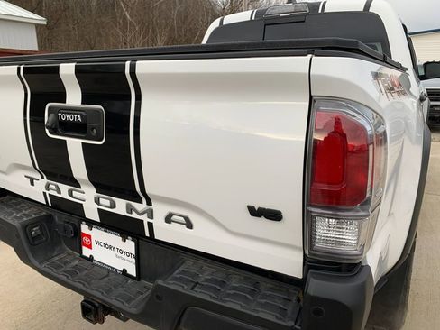 Used 2022 Toyota Tacoma SR5 image 34