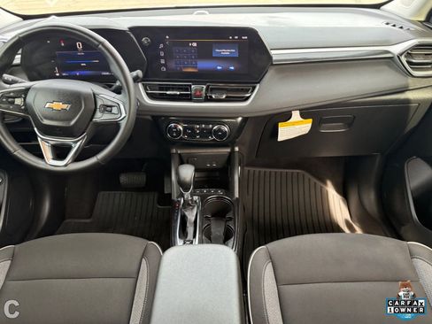 Certified 2024 Chevrolet TrailBlazer LT w/ Convenience Package FWD image 14