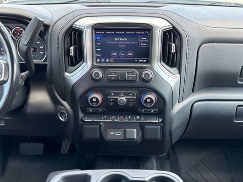 Used 2021 Chevrolet Silverado 1500 LT AWD/4WD image 25