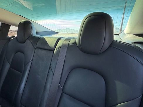 Used 2019 Tesla Model 3 Performance image 7