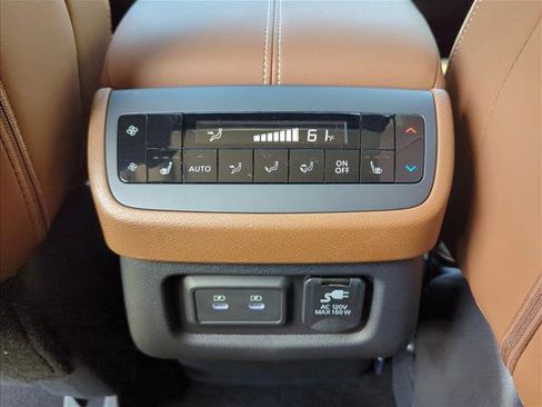 New 2026 Nissan Pathfinder Platinum FWD image 20