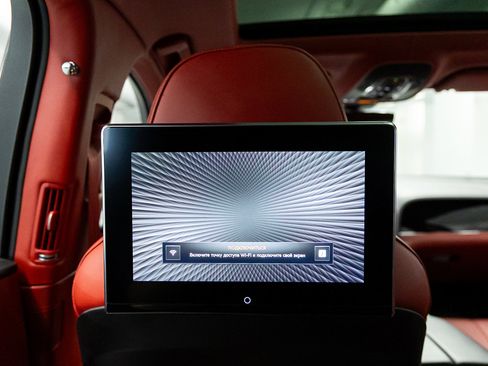 Used 2022 Bentley Bentayga AWD/4WD image 45