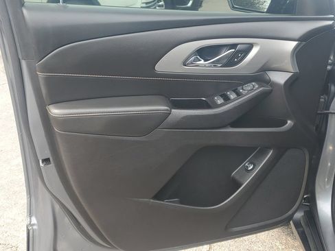 Used 2020 Chevrolet Traverse LT w/ LPO, Floor Liner Package AWD/4WD image 5
