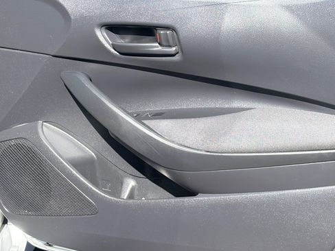 Used 2022 Toyota Corolla LE image 33