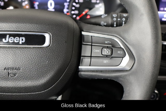 Used 2022 Jeep Compass Latitude FWD image 9