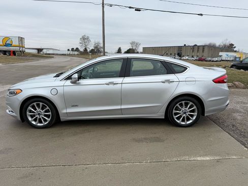Used 2017 Ford Fusion Energi Titanium image 10