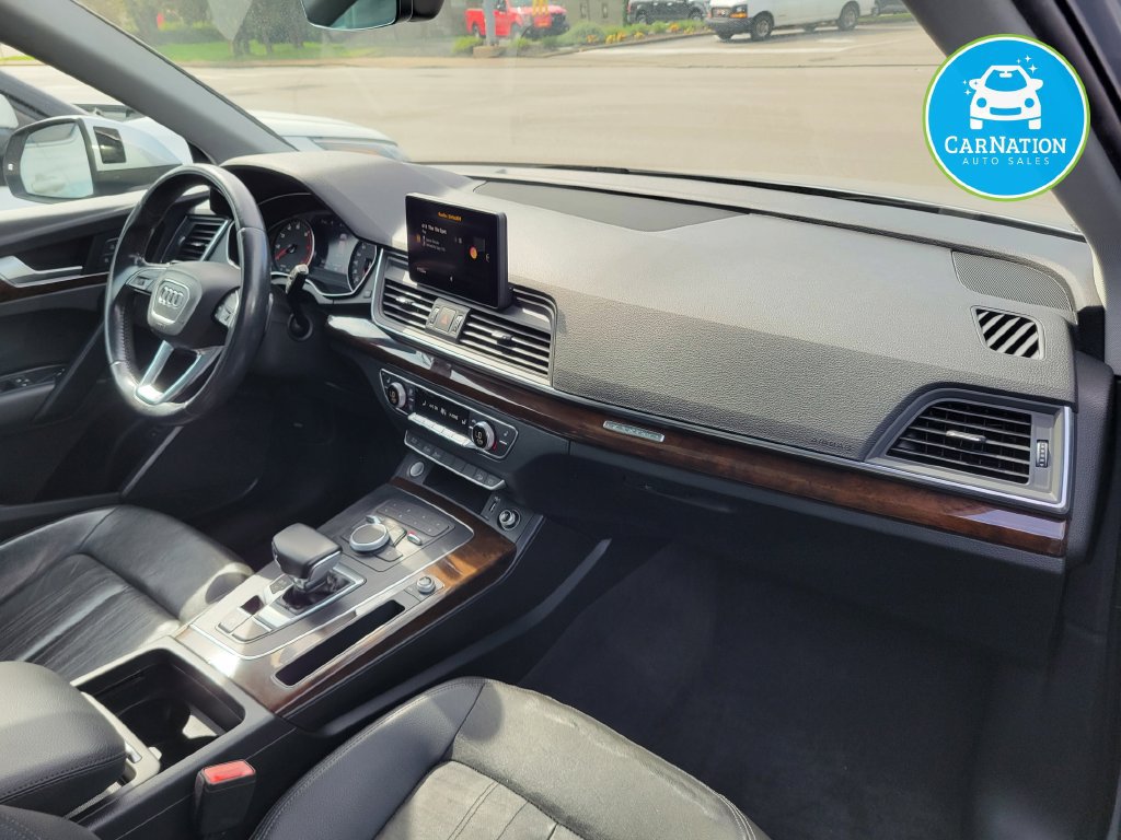 Used 2019 Audi Q5 2.0T Premium w/ Convenience Package AWD/4WD image 16
