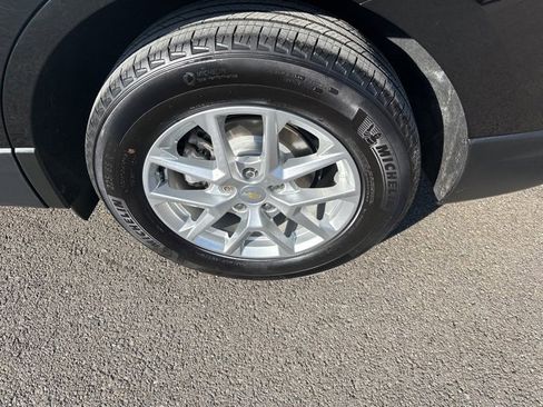 Used 2022 Chevrolet Equinox LS w/ LS Convenience Package image 5