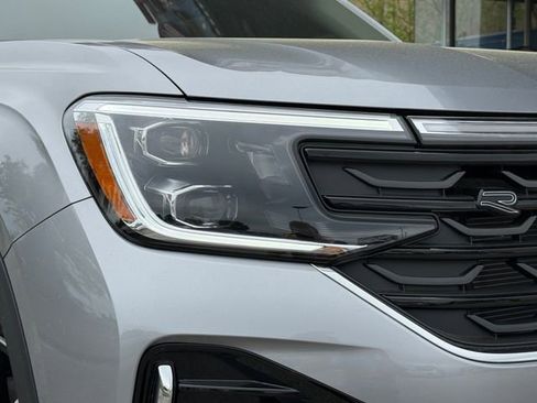 New 2026 Volkswagen Atlas SEL Premium R-Line AWD/4WD image 3