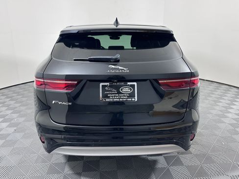 Used 2023 Jaguar F-PACE S image 9