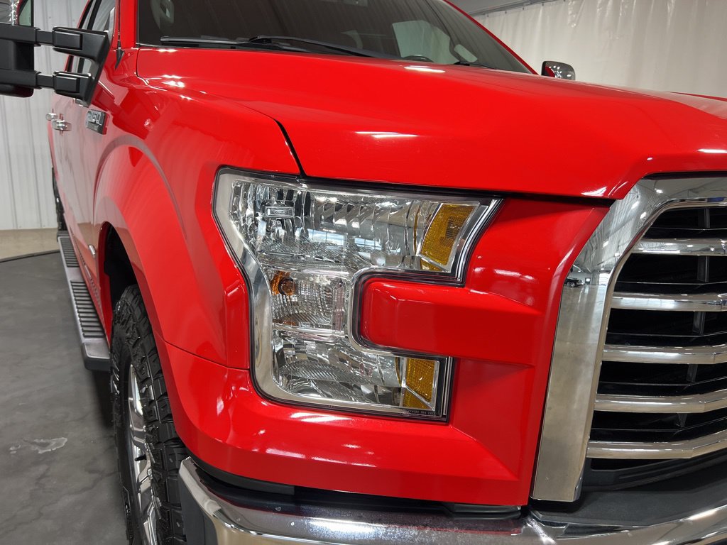 Used 2017 Ford F150 XLT w/ Equipment Group 302A Luxury AWD/4WD image 11