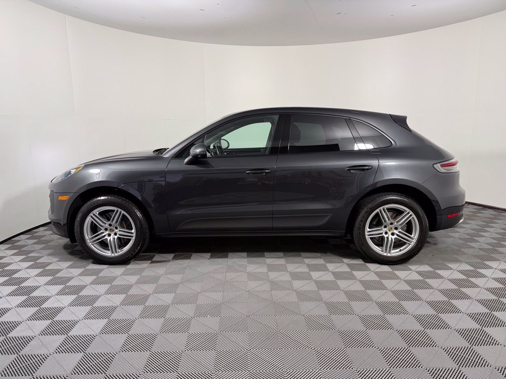 Certified 2021 Porsche Macan AWD/4WD image 2